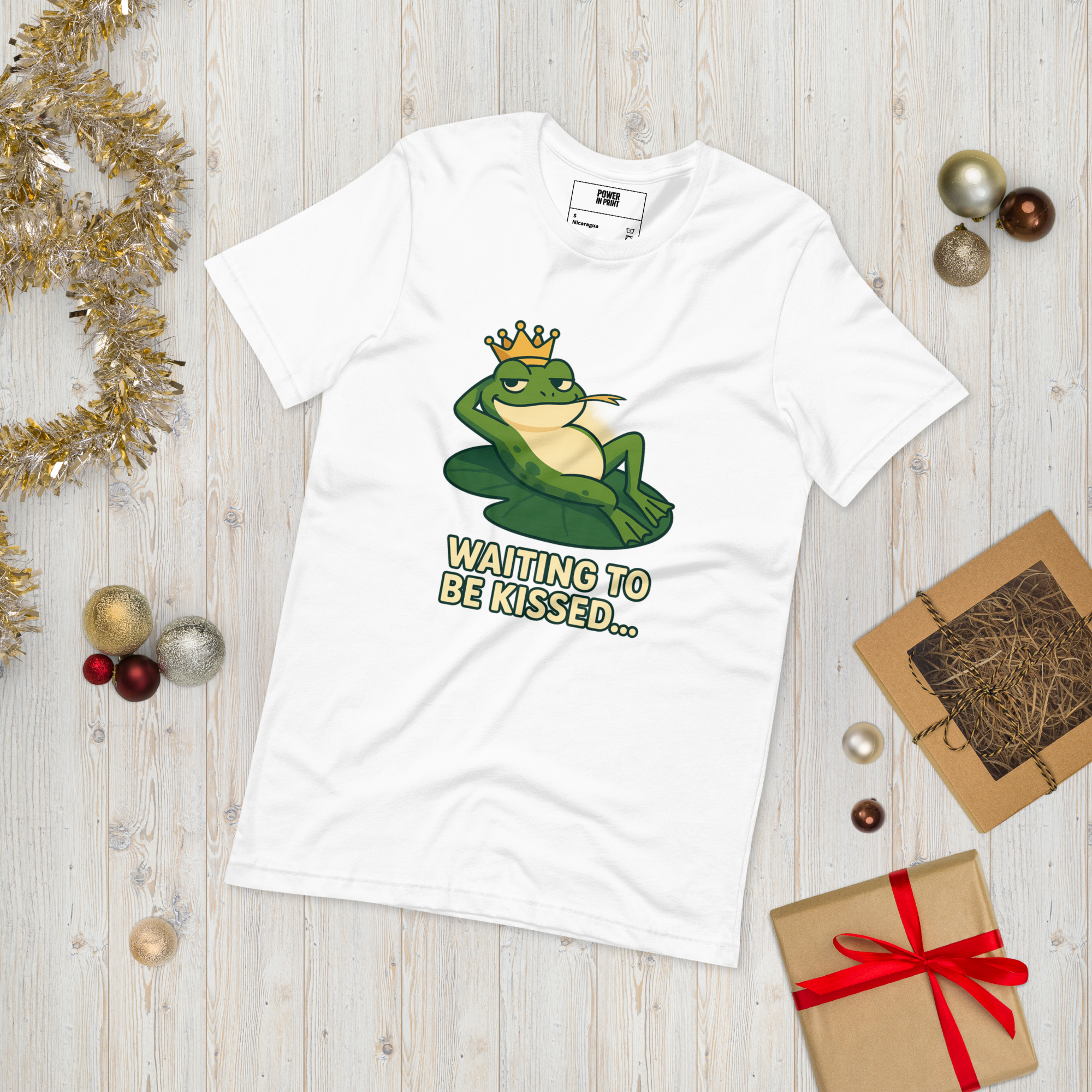 Waiting to Be Kissed – Frog Prince Men's T-shirt